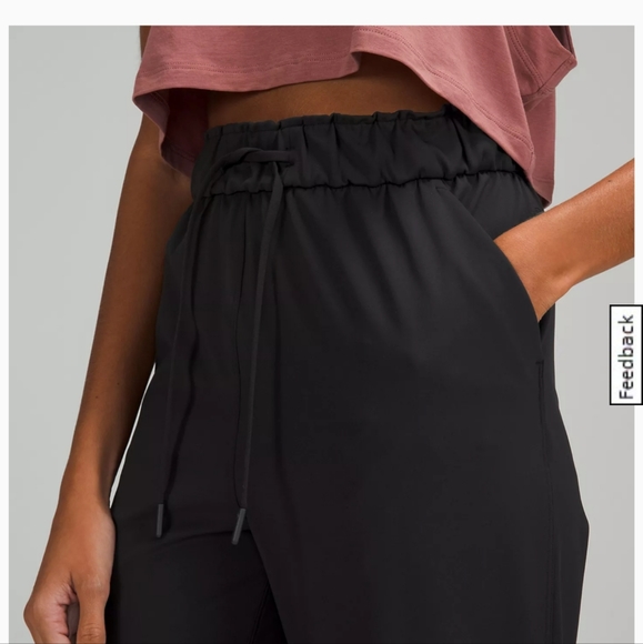 Lululemon women's 7/8 pant in Navy. Size 4 . - Picture 4 of 10